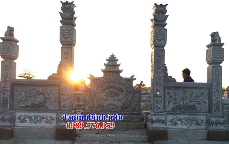 79 Mẫu cổng khu lăng mộ nghĩa trang gia đình dòng họ bằng đá đẹp bán tại Quảng Ninh