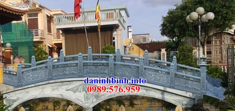 Mẫu lan can tường bao hàng rào cầu bằng đá đẹp