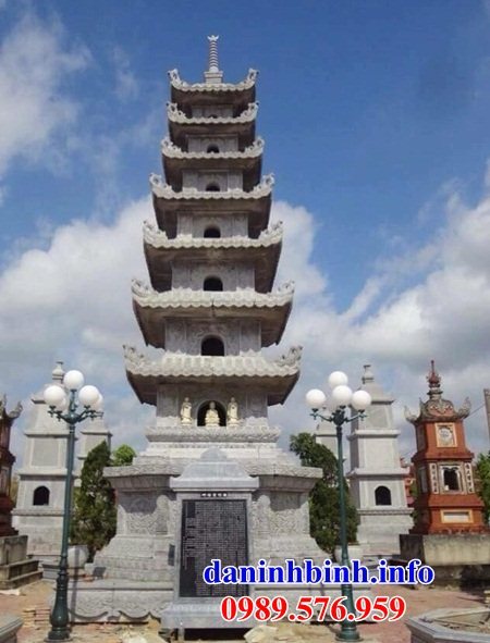 Mẫu mộ tháp bằng đá xanh tự nhiên nguyên khối đẹp bán tại bình dương