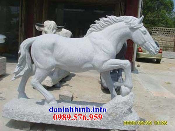 Mẫu ngựa đá phong thủy đẹp bán tại hòa bình