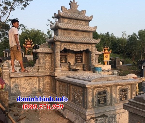 28 Mẫu mộ đôi ông bà bố mẹ hai ngôi liền nhau bằng đá đẹp