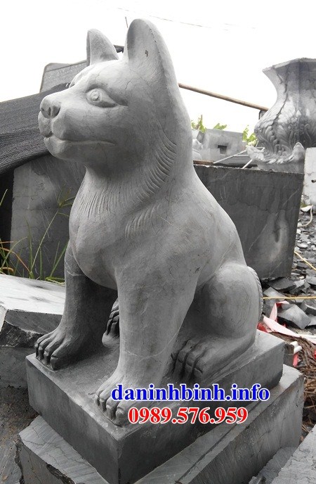 Mẫu tượng chó nhà thờ họ từ đường bằng đá đẹp