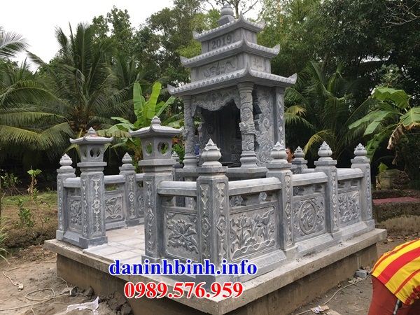 Mẫu cổng khu lăng mộ nghĩa trang gia đình dòng họ bằng đá thiết kế đơn giản bán tại Quảng Ninh