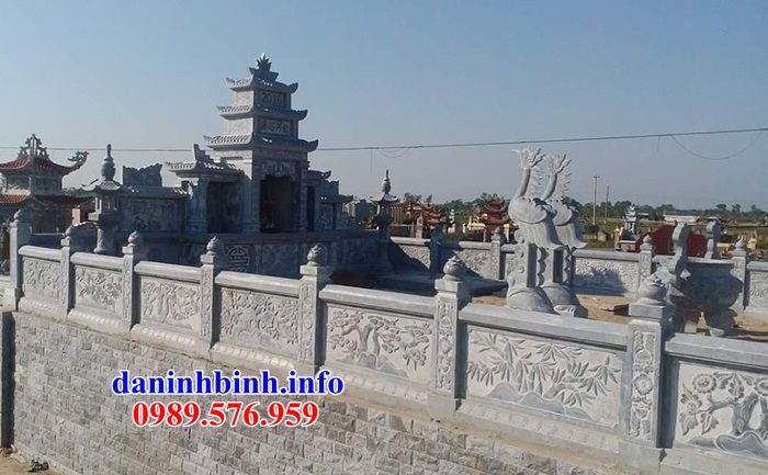 Mẫu lan can hàng tường rào khu lăng mộ nghĩa trang gia đình dòng họ bằng đá chạm trổ tứ quý tại Hòa Bình