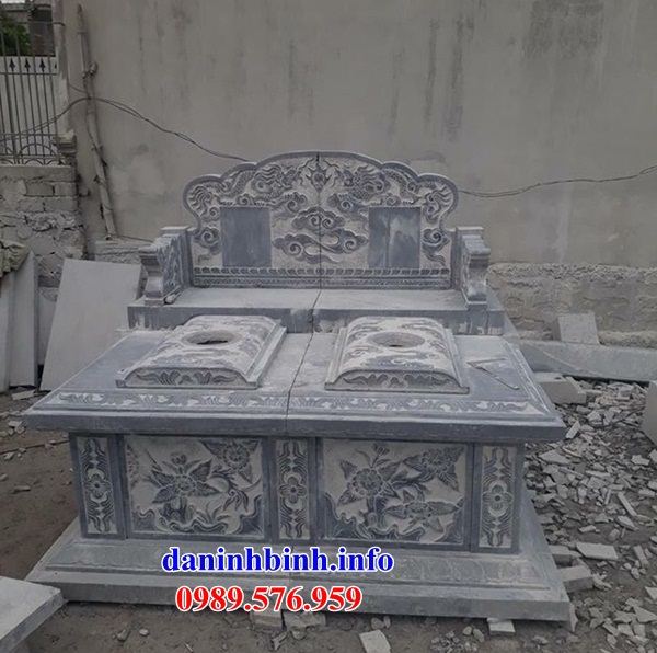 Mẫu mộ đôi bằng đá cất để tro hài cốt hỏa táng tại Ninh Thuận