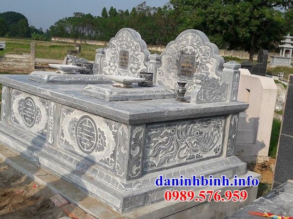 Mẫu mộ đôi gia đình bằng đá mỹ nghệ tại Cần Thơ