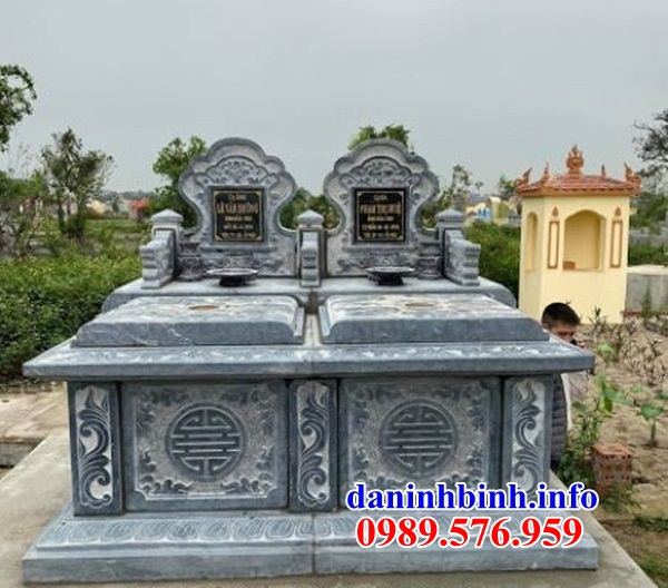 Mẫu mộ đôi gia đình bằng đá mỹ nghệ tại Đắk Lắk