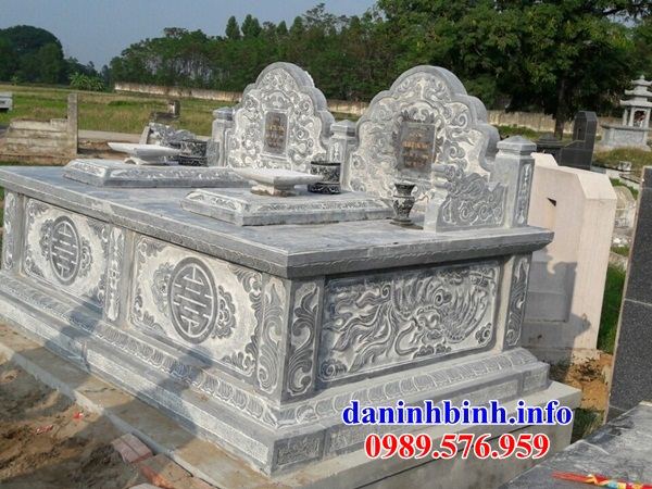 Mẫu mộ đôi gia đình bằng đá nguyên khối tại Ninh Bình