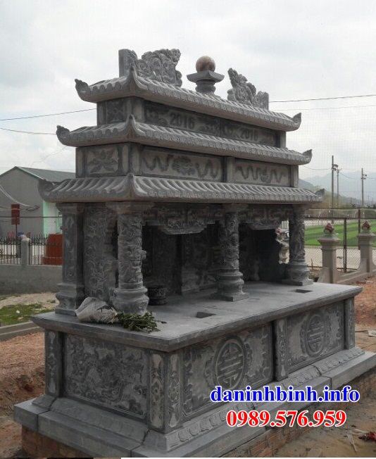 Mẫu mộ đôi gia đình bằng đá tự nhiên cao cấp tại Quảng Trị