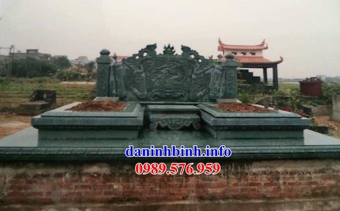 Mẫu mộ đôi gia đình bằng đá xanh rêu cao cấp tại Sài Gòn