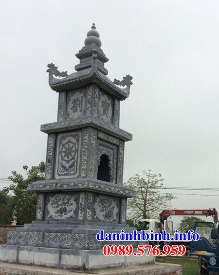 Mộ tháp sư trụ trì phật giáo bằng đá chạm khắc tinh xảo tại Kiên Giang