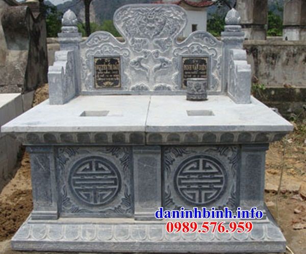 Mộ đôi bằng đá cất để tro hài cốt hỏa táng tại Bà Rịa Vũng Tàu