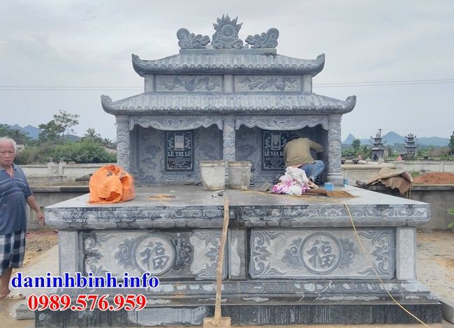 Mộ đôi bằng đá xây lắp tại Kiên Giang