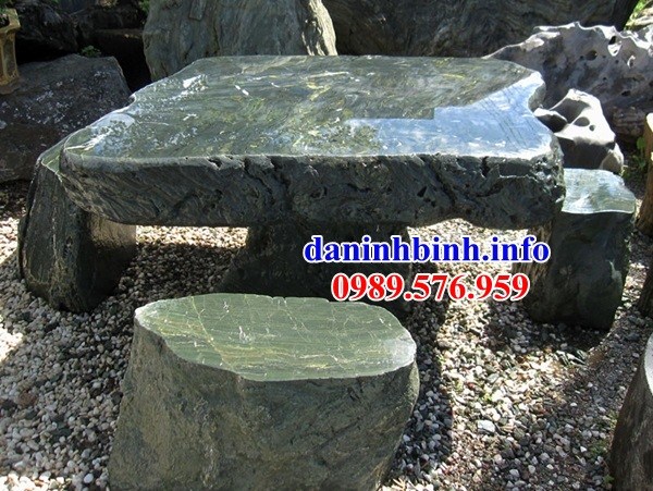 12 Bộ bàn ghế sân vườn bằng đá xanh rêu đẹp nhất hiện nay bán toàn quốc