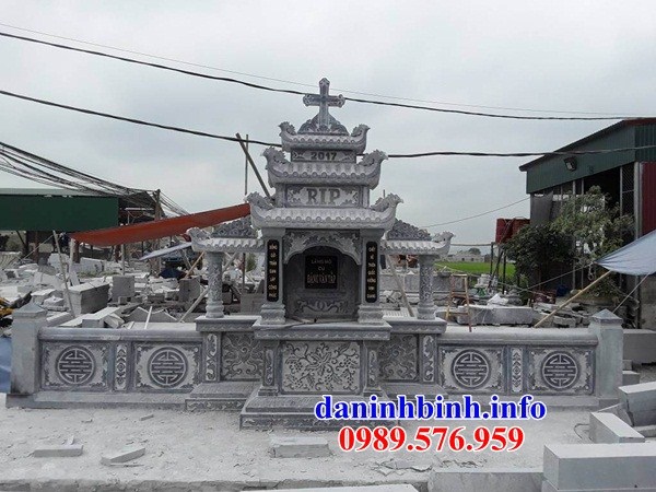 Hình ảnh mộ đá công giáo đẹp tại Tây Ninh
