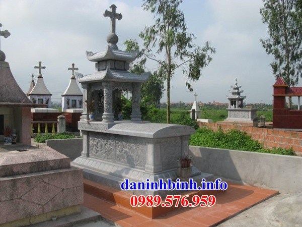 Hình ảnh mộ đạo thiên chúa công giáo bằng đá chạm khắc tinh xảo đẹp tại Tây Ninh