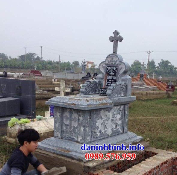 Hình ảnh mộ đạo thiên chúa công giáo bằng đá xanh Thanh Hóa đẹp tại Tây Ninh
