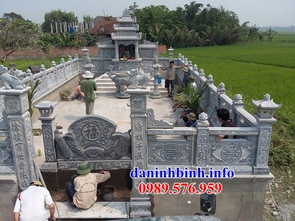 Mẫu cuốn thư bức bình phong cây hương nghĩa trang gia đình dòng họ bằng đá thiết kế đẹp bán tại Đà Nẵng
