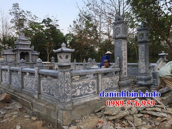 Mẫu cây hương nghĩa trang gia đình dòng họ bằng đá mỹ nghệ Ninh Bình bán tại Bình Phước