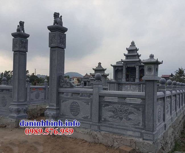 Mẫu cây hương nghĩa trang gia đình dòng họ bằng đá thiết kế đơn giản tại Tây Ninh