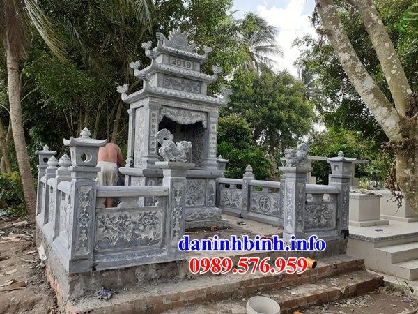 Mẫu cây hương nghĩa trang gia đình dòng họ bằng đá thiết kế đẹp tại Thừa Thiên Huế