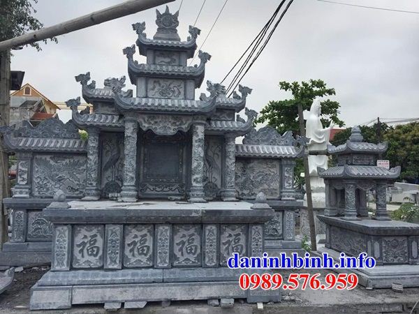 Mẫu cây hương thờ chung nghĩa trang gia đình dòng họ bằng đá thiết kế hiện đại tại Kon Tum