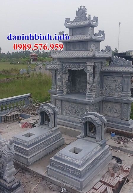 Mẫu cây hương thờ chung nghĩa trang gia đình dòng họ bằng đá xanh Thanh Hóa tại Quảng Bình