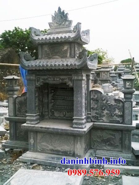 Mẫu cây hương thờ chung nghĩa trang gia đình dòng họ bằng đá xanh rêu tại Kon Tum
