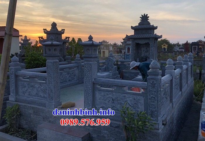 Mẫu cổng khu lăng mộ nghĩa trang gia đình dòng họ bằng đá xanh Thanh Hóa tại Bình Thuận