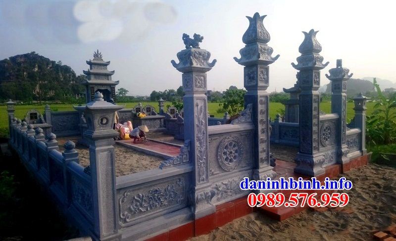 Mẫu cổng khu lăng mộ nghĩa trang gia đình dòng họ bằng đá xanh Thanh Hóa tại Ninh Bình