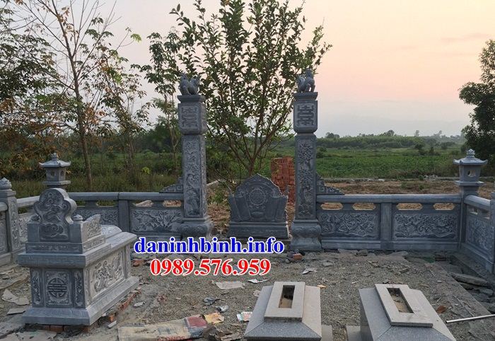 Mẫu khu lăng mộ nghĩa trang gia đình dòng họ bằng đá tự nhiên nguyên khối bán tại Kon Tum