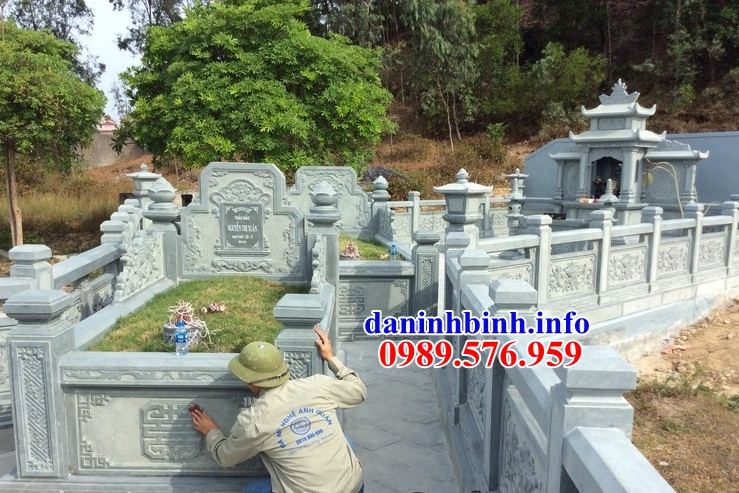 Mẫu khu lăng mộ nghĩa trang gia đình dòng họ bằng đá xanh rêu nguyên khối tại Hậu Giang