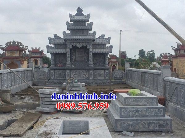 Mẫu kỳ đài thờ chung nghĩa trang gia đình dòng họ bằng đá thiết kế hiện đại tại Phú Yên