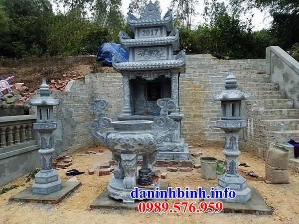 Mẫu kỳ đài thờ chung nghĩa trang gia đình dòng họ bằng đá tự nhiên nguyên khối tại Bình Phước