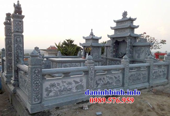 Mẫu lan can hàng tường rào cây hương nghĩa trang gia đình dòng họ bằng đá chạm khắc hoa văn tinh xảo tại Tiền Giang