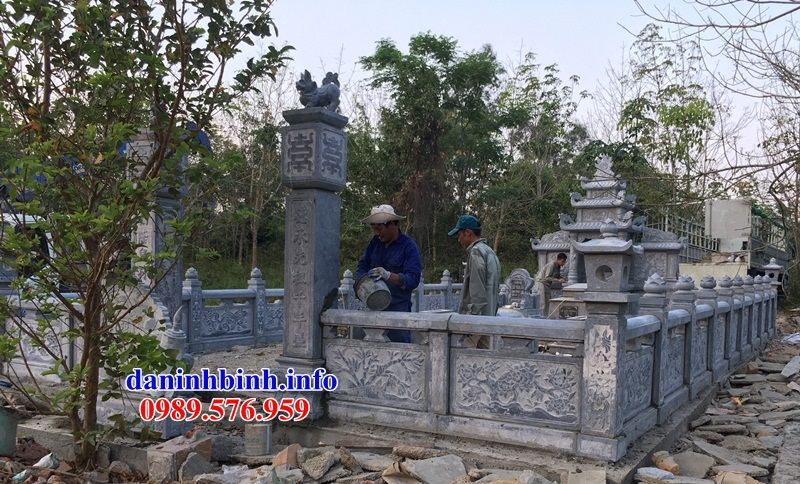 Mẫu lan can hàng tường rào khu lăng mộ nghĩa trang gia đình dòng họ bằng đá chạm trổ tứ quý bán tại Hà Tĩnh