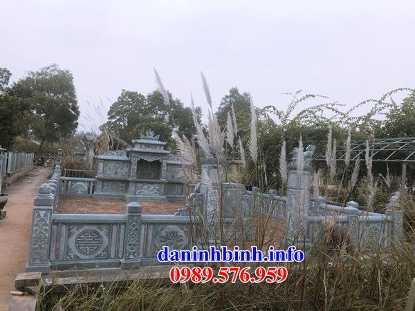 Mẫu lăng mộ bằng đá tại Bình Thuận
