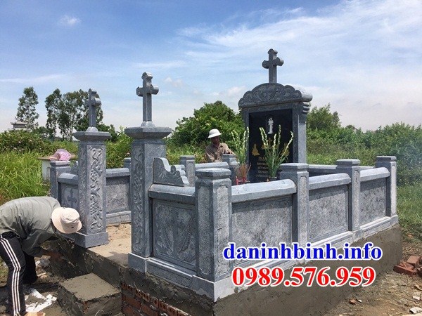 Mẫu lăng mộ đạo thiên chúa công giáo bằng đá tự nhiên cao cấp bán tại Bình Thuận