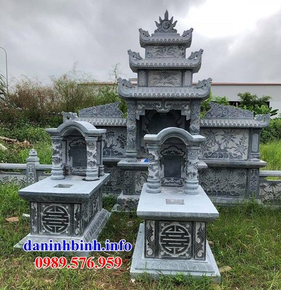 Mẫu lăng thờ chung nghĩa trang gia đình dòng họ bằng đá chạm khắc hoa văn tinh xảo tại Hà Giang