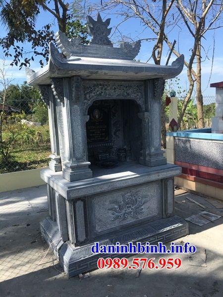 Mẫu lăng thờ chung nghĩa trang gia đình dòng họ bằng đá tự nhiên nguyên khối tại Thái Bình