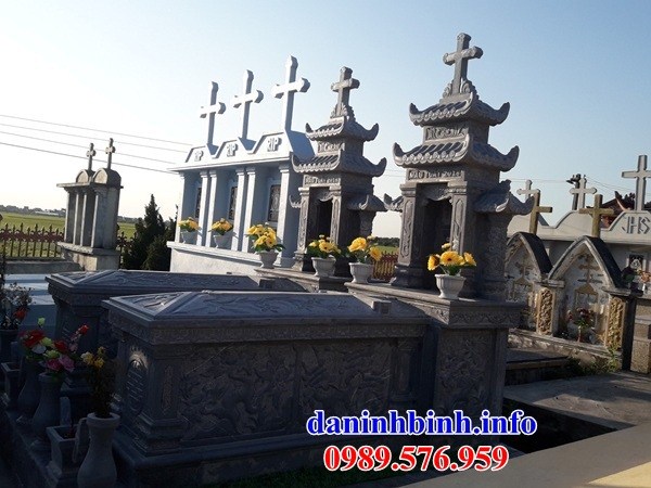 Mẫu mộ công giáo đạo thiên chúa bằng đá Ninh Bình cất để tro hài cốt hỏa táng tại Bạc Liêu