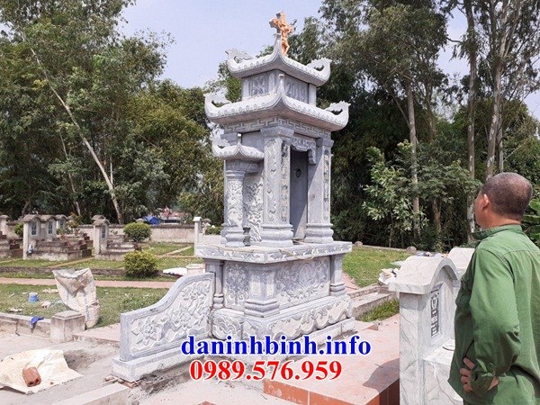 Mẫu mộ công giáo đạo thiên chúa bằng đá mỹ nghệ Ninh Bình tại Bạc Liêu