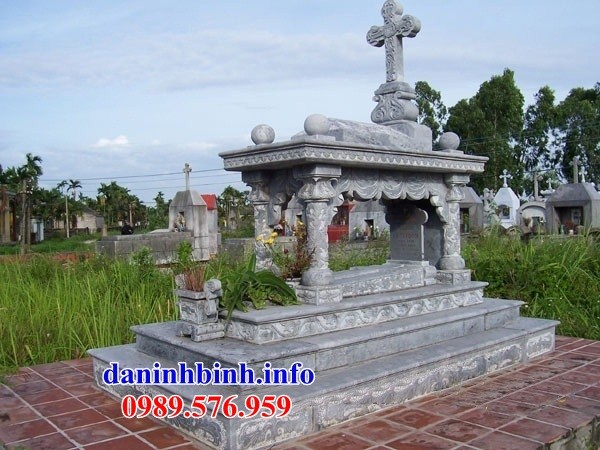 Mẫu mộ công giáo đạo thiên chúa bằng đá thiết kế hiện đại tại Thừa Thiên Huế
