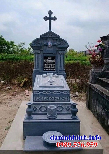 Mẫu mộ đạo thiên chúa công giáo bằng đá xanh Thanh Hóa đẹp tại Đồng Nai