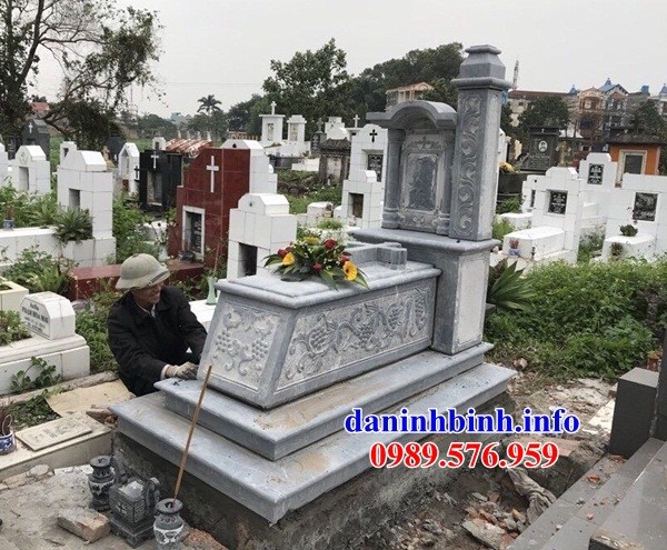 Mộ người theo đạo công giáo thiên chúa bằng đá chạm khắc tinh xảo đẹp bán tại Thái Nguyên