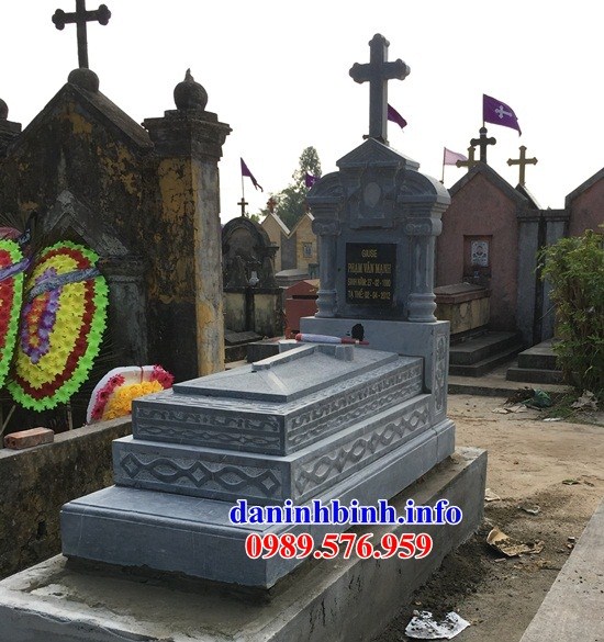 Mộ người theo đạo công giáo thiên chúa bằng đá xanh tự nhiên đẹp bán tại Thái Nguyên
