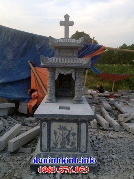 Mộ người theo đạo thiên chúa công giáo bằng đá bán báo giá bán tại Quảng Bình