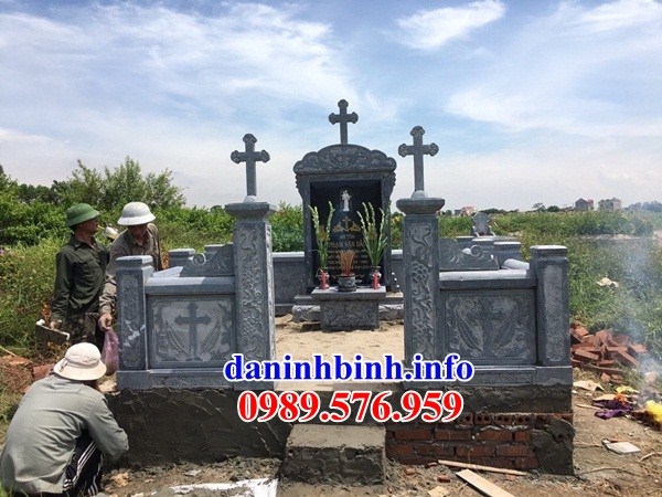 Nghĩa trang lăng mộ đạo thiên chúa công giáo bằng đá thiết kế đơn giản đẹp tại Hà Giang