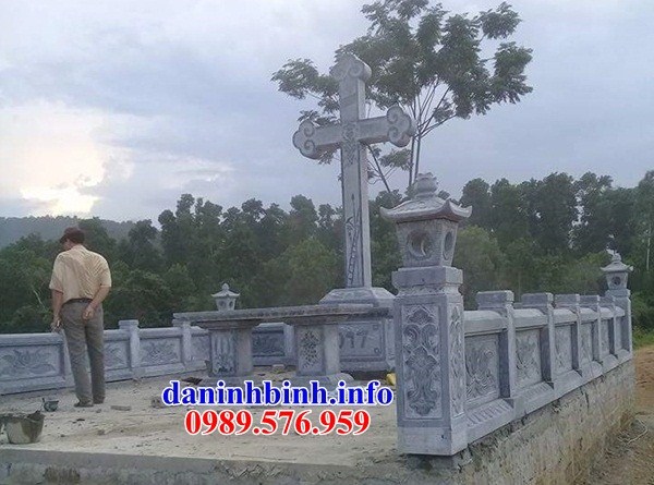 Nghĩa trang lăng mộ đạo thiên chúa công giáo bằng đá xanh Thanh Hóa đẹp tại Hà Giang