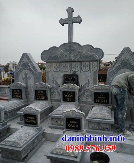 Nghĩa trang mộ công giáo đạo thiên chúa bằng đá kích thước chuẩn phong thủy tại Phú Yên